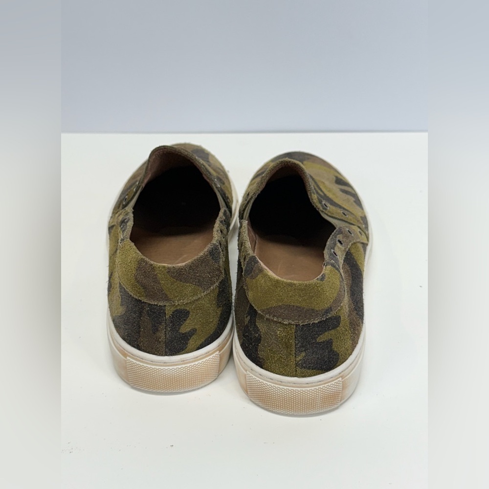 CHOCOLATE BLU Olive camo NOELLA  slip on sneakers size 40/9.5-10US - Picture 4 of 8